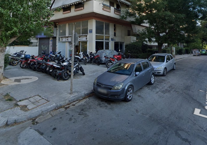 Κατάστημα 62 τ.μ. με πατάρι 20 τ.μ.