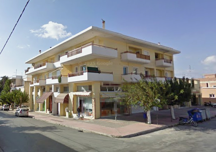 Κατάστημα 102 τ.μ. και αποθήκη 52 τ.μ.