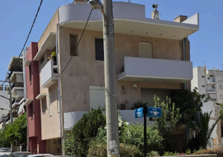 Κτήριο κατοικιών 276 τ.μ. με θέσεις στάθμευσης