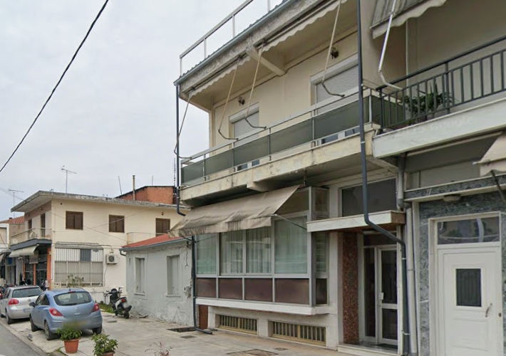 Κατάστημα 110 τ.μ. με βοηθητικό χώρο 44 τ.μ.