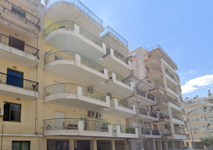 Διαμέρισμα 83 τ.μ. και θέση στάθμευσης