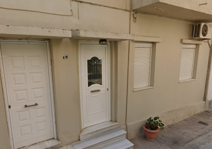 Διαμέρισμα σε οικόπεδο 136 τ.μ