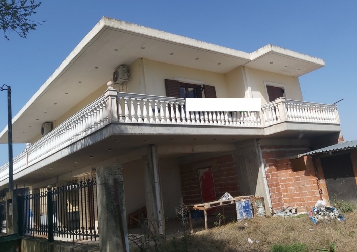 Μονοκατοικία 258 τ.μ. με θέση στάθμευσης και βοηθητικοί χώροι