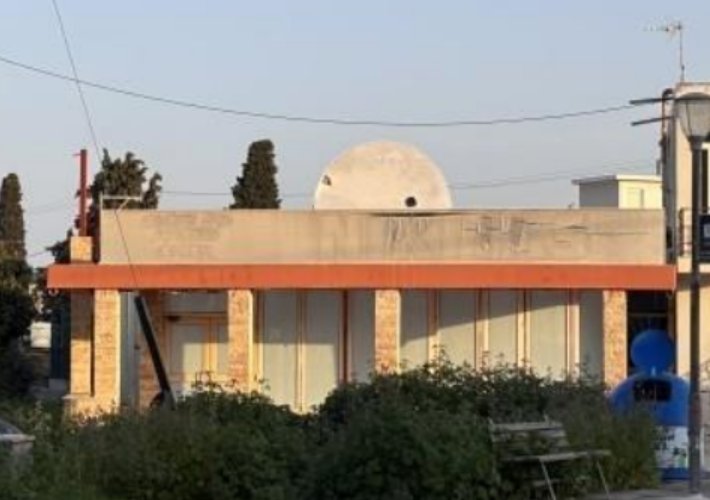 Κατάστημα 221 τ.μ. με βοηθητικό χώρο 65 τ.μ.