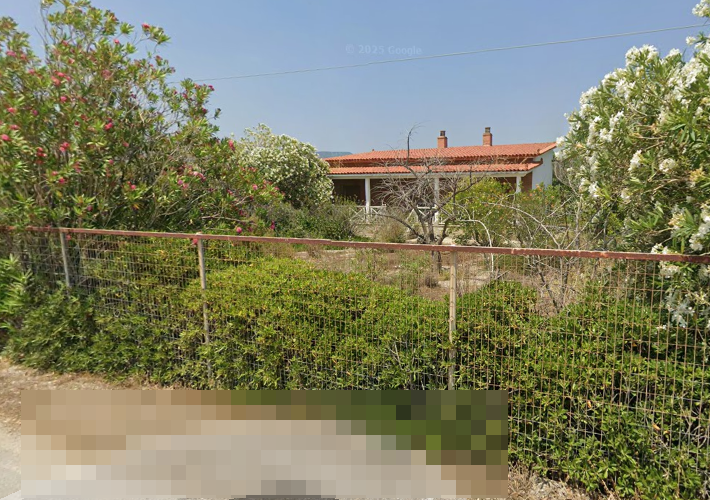 Μονοκατοικία 70 τ.μ. με αποθήκες 40 τ.μ.