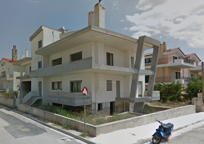 Κτήριο κατοικιών με θέσεις στάθμευσης σε οικόπεδο 423 τ.μ.