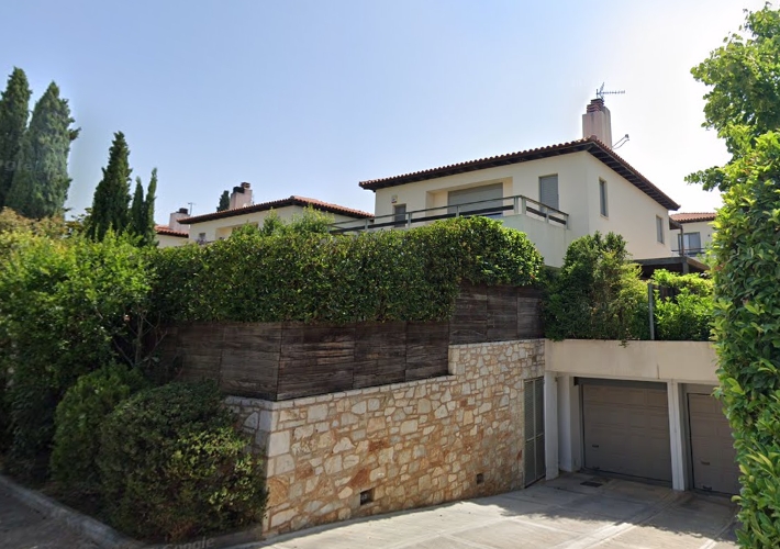 Μονοκατοικία 455 τ.μ. με θέση στάθμευσης και πισίνα